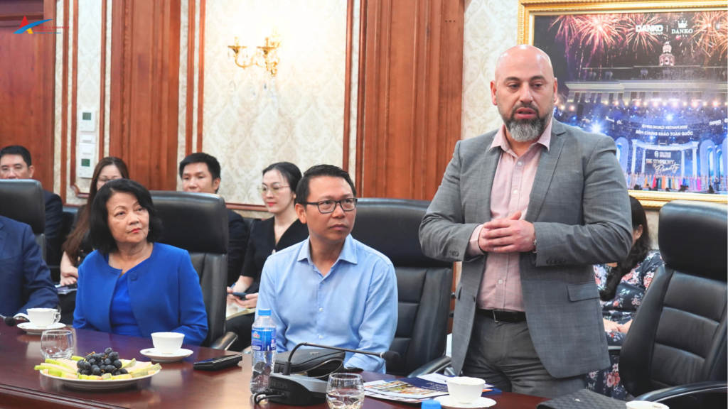 The Australian business representative spoke at the meeting