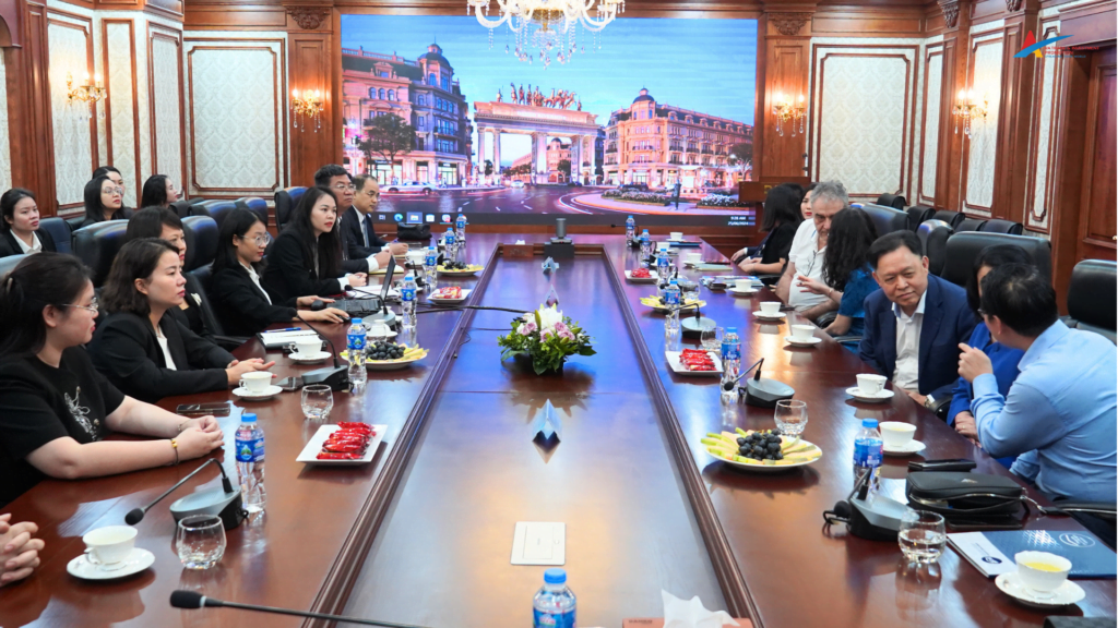 Both sides exchanged views during the meeting