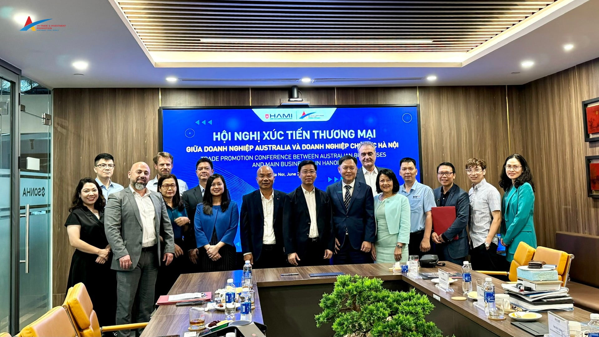 KÝ KẾT HỢP TÁC XÚC TIẾN THƯƠNG MẠI GIỮA VATIP VÀ HAMI