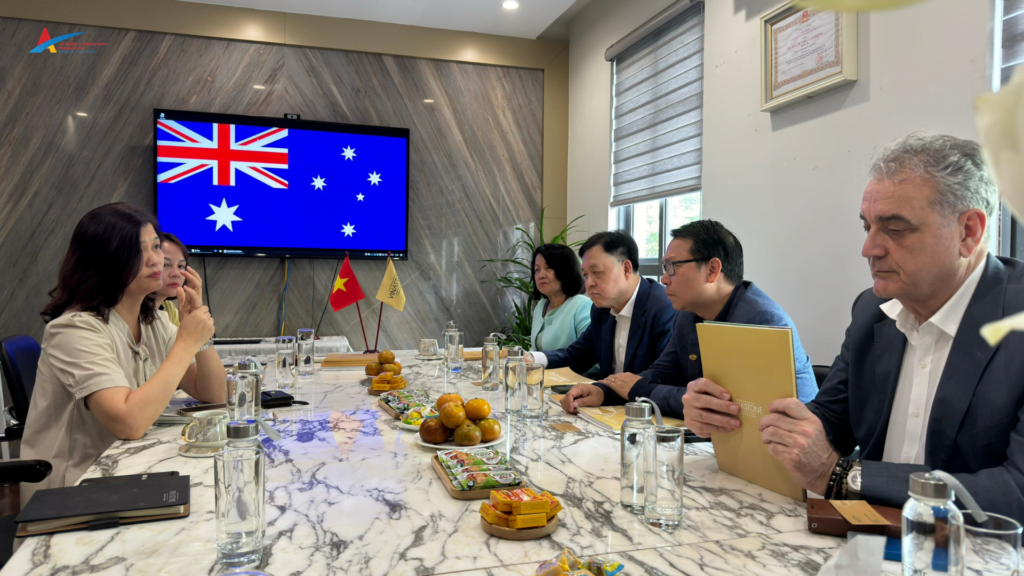 Hai bên trao đổi về việc hỗ trợ và hợp tác với nhau trong tương lai