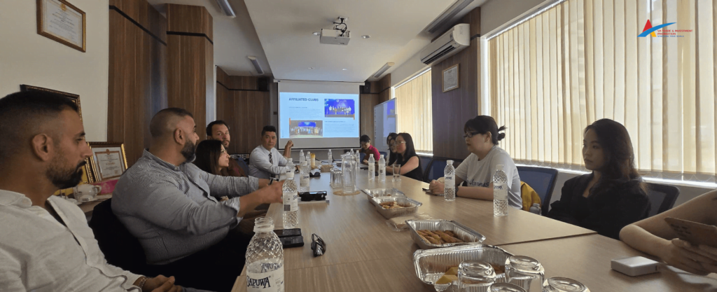 Hai bên trao đổi về việc thúc đẩy cơ hội kinh doanh và phát triển
