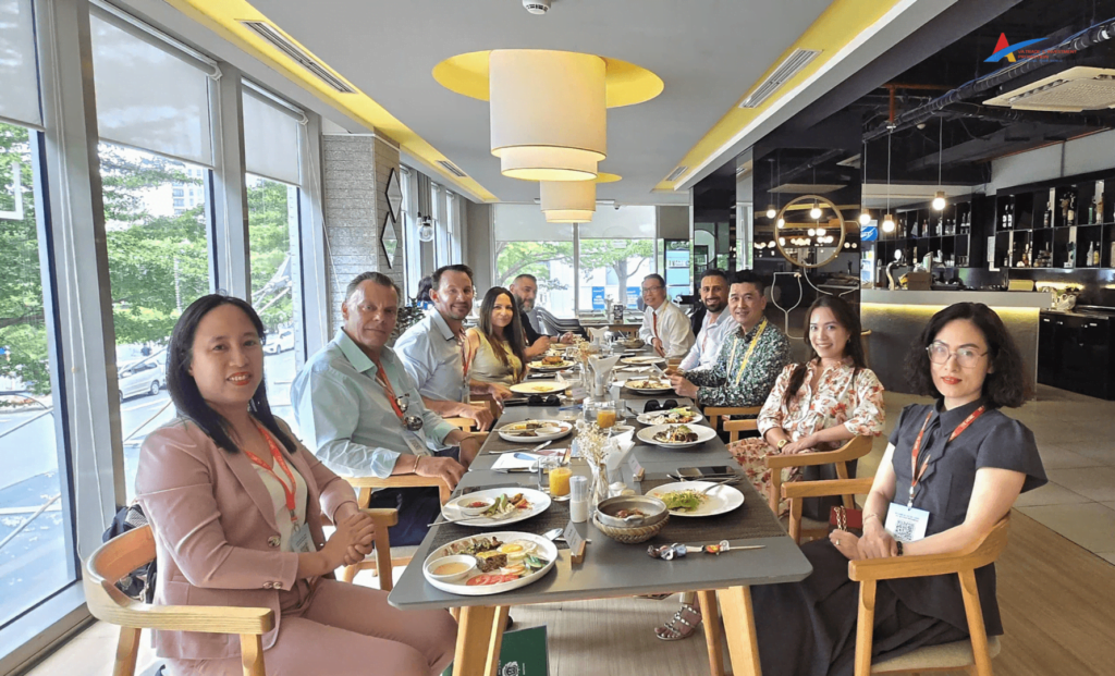 The Deputy Director Invites the Delegation to Lunch