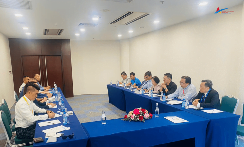 Mở rộng hợp tác song phương
