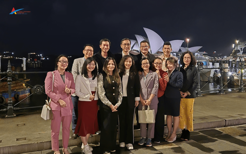 The delegation toured the city of Sydney